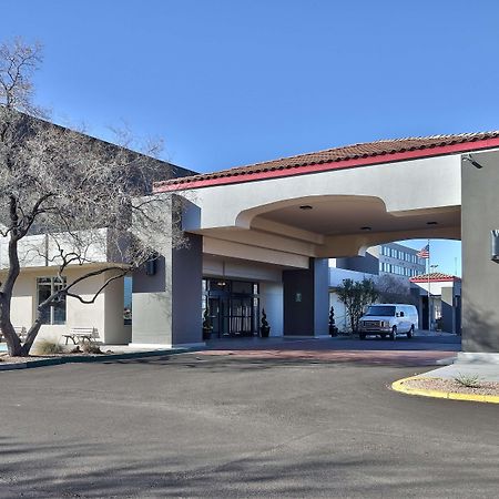 Hotel Ramada By Wyndham Albuquerque Midtown Exterior foto